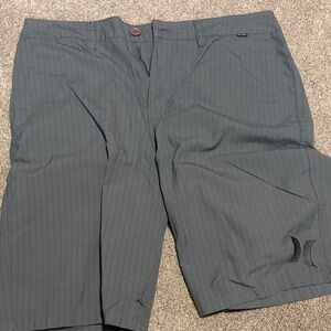 Hurley Men's Dark Gray Pinstripe Athletic Shorts. 34 waist